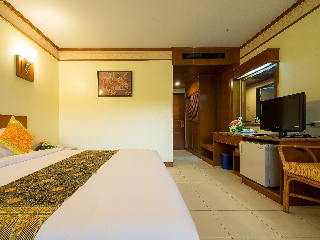 Krabi Royal Hotel Exterior foto
